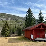 Sanda Og Kemping *