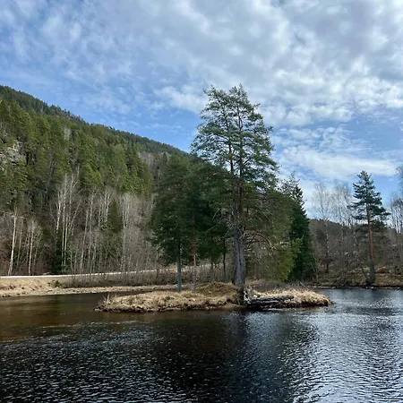 Kemping Sanda Og *