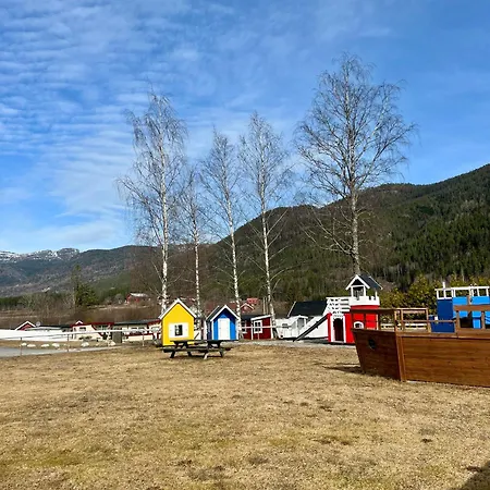 Sanda Og * Ovrebo